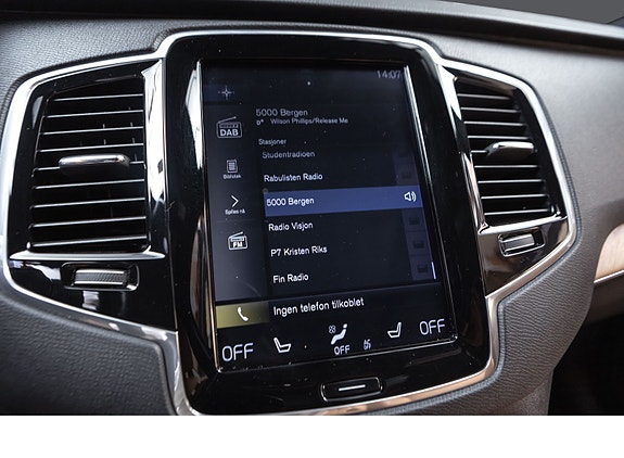 Volvo XC90 18 of 30