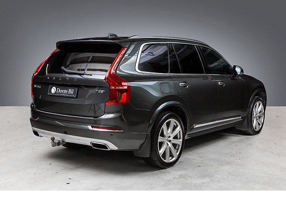 Volvo XC90 6 of 30