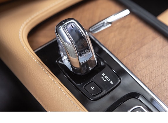 Volvo XC90 23 of 30