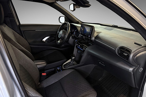 Toyota Yaris Cross 9 of 16
