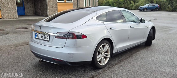Tesla Model S 5 of 30