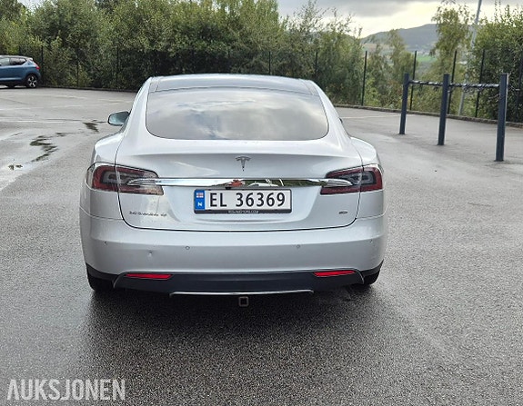 Tesla Model S 6 of 30