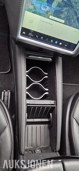 Tesla Model S 14 of 30