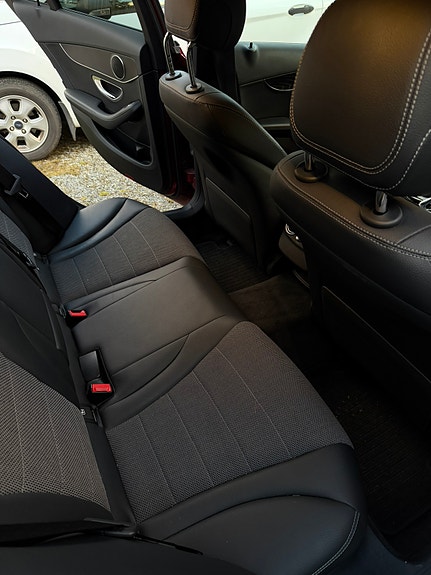 Mercedes-Benz C350 e 9 of 14