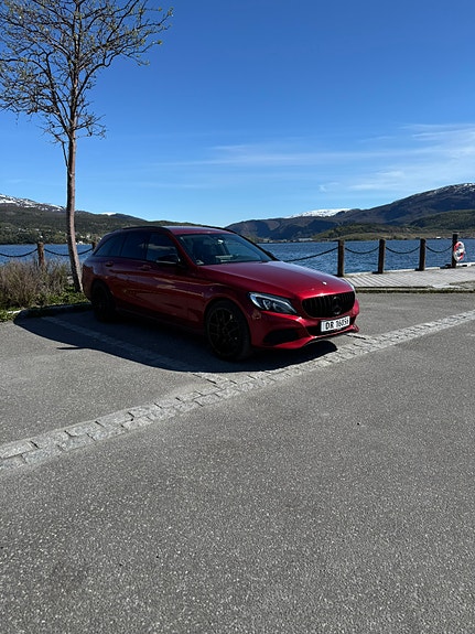 Mercedes-Benz C350 e 3 of 14