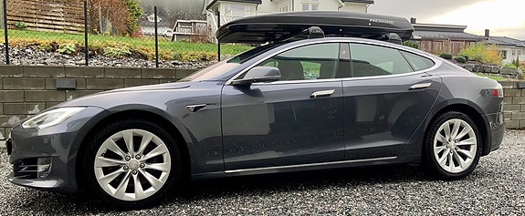 Tesla Model S 5 of 18