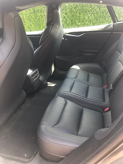 Tesla Model S 12 of 18
