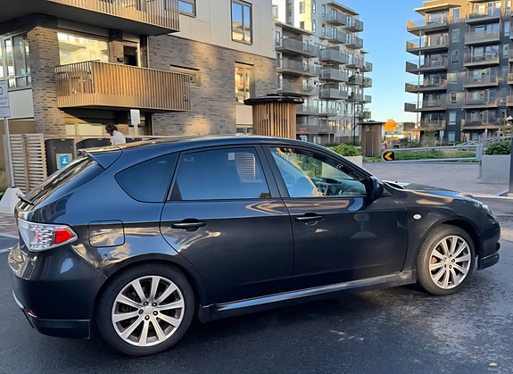 Subaru Impreza 9 of 11
