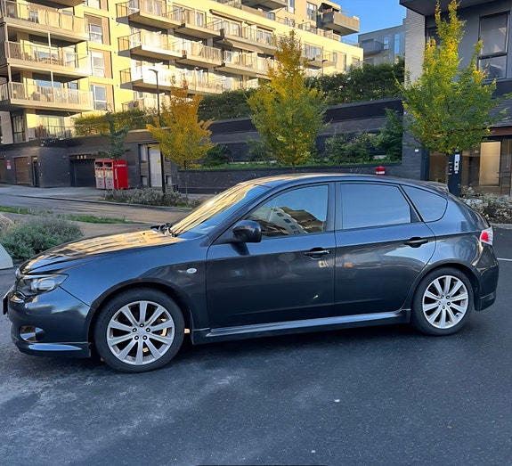 Subaru Impreza 7 of 11