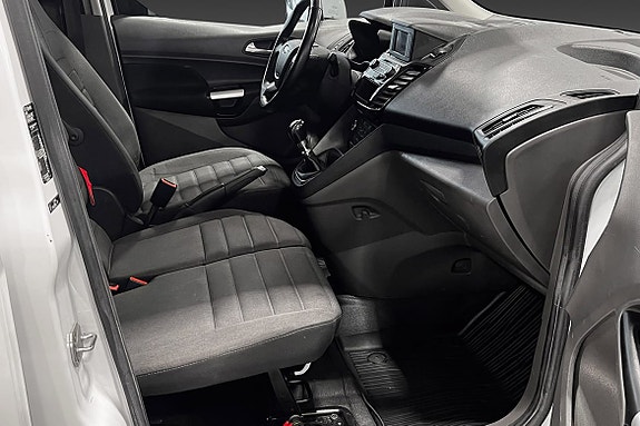 Ford Transit Connect 15 of 28