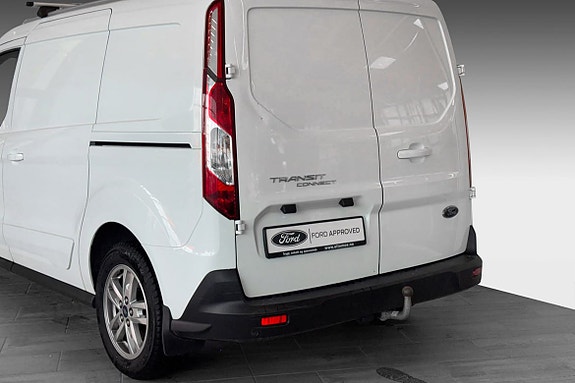 Ford Transit Connect 6 of 28