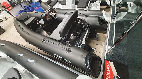 Grand 380 Ultimate Black Edition // Mercury F 20 ELPT EFI // Innbytte/Finans 7 of 11