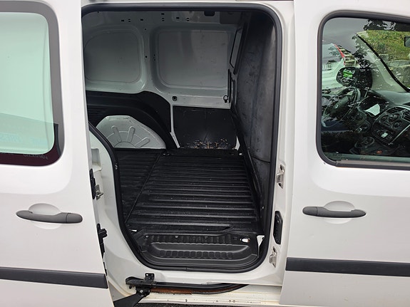 Renault Kangoo Express 16 of 22
