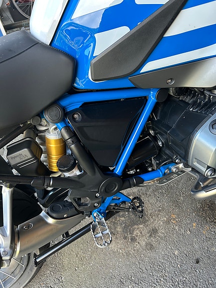 BMW R 1200 GS Adventure 2 of 8