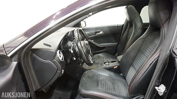 Mercedes-Benz CLA 5 of 11