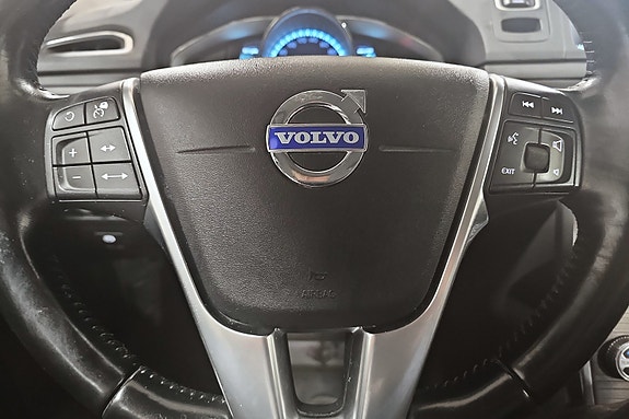 Volvo XC70 12 of 30