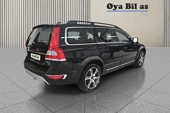 Volvo XC70 4 of 30