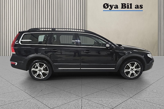 Volvo XC70 5 of 30