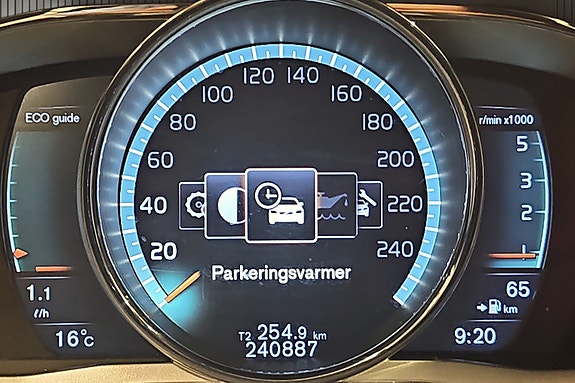 Volvo XC70 21 of 30