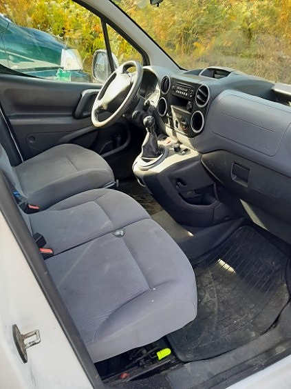 Peugeot Partner 4 of 5