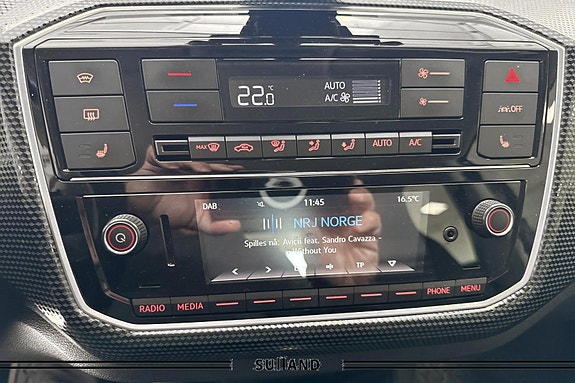 Volkswagen UP! 24 of 28