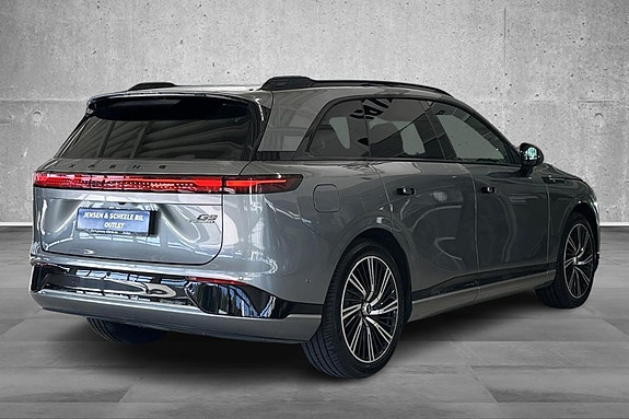 XPeng G9 11 of 30