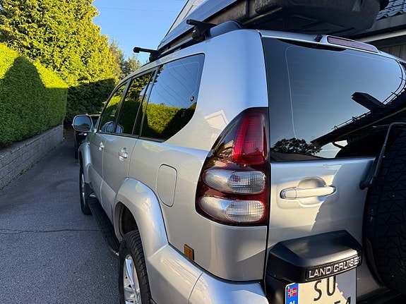 Toyota Land Cruiser 18 of 30