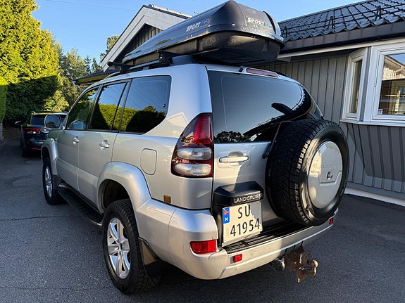Toyota Land Cruiser 11 of 30