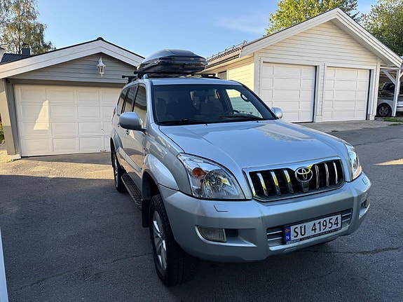 Toyota Land Cruiser 3 of 30