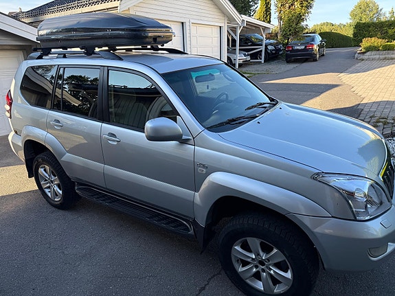 Toyota Land Cruiser 5 of 30