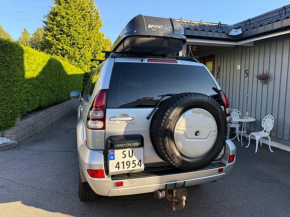 Toyota Land Cruiser 10 of 30