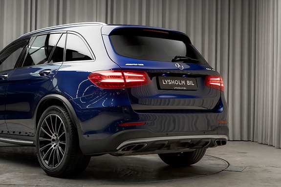 Mercedes-Benz GLC43 15 of 30