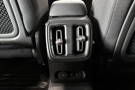 Volvo XC40 20 of 22