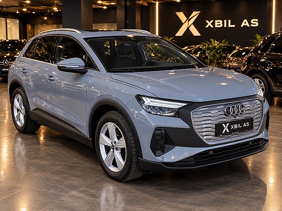 Audi Q4 e-tron 3 of 11
