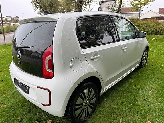 Volkswagen UP! 5 of 10