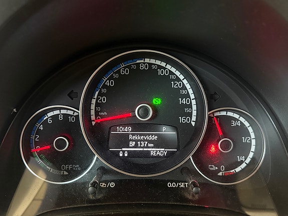 Volkswagen UP! 7 of 10