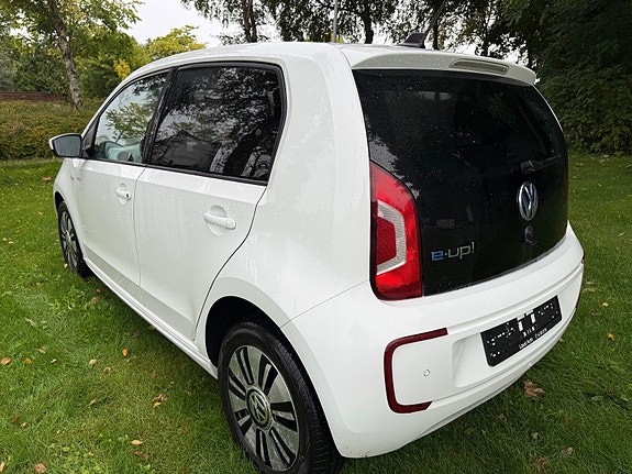 Volkswagen UP! 6 of 10