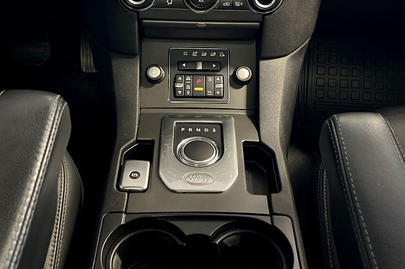Land Rover Discovery 4 18 of 19