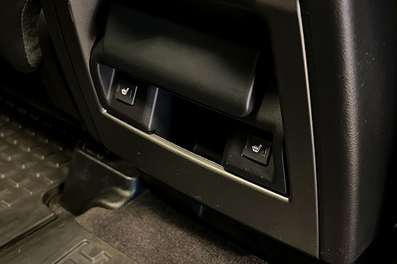 Land Rover Discovery 4 15 of 19