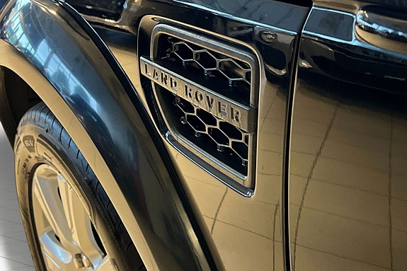 Land Rover Discovery 4 19 of 19