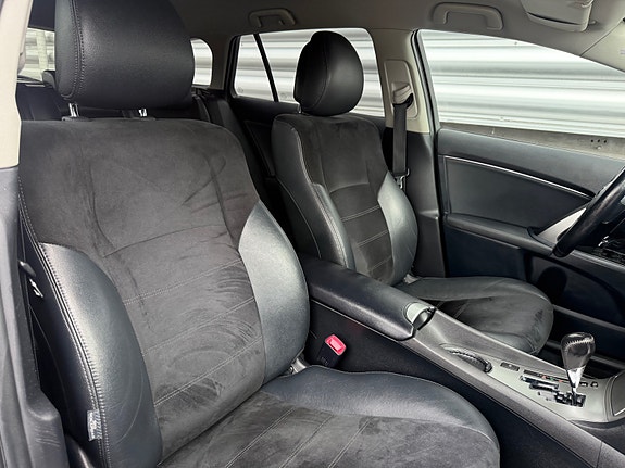 Toyota Avensis 25 of 25