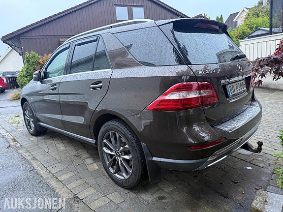 Mercedes-Benz M-Klasse 6 of 26