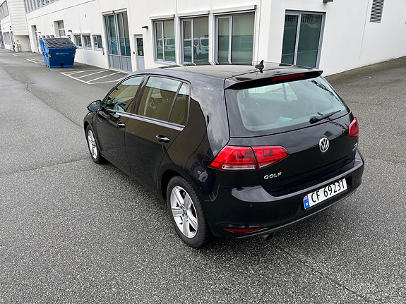 Volkswagen Golf VII 4 of 23
