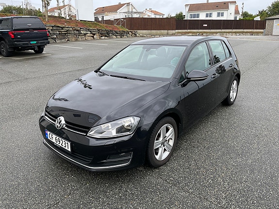 Volkswagen Golf VII 6 of 23
