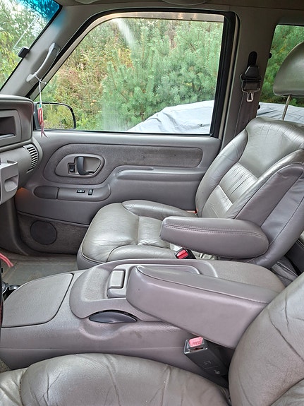 Chevrolet Silverado 2500 4 of 6