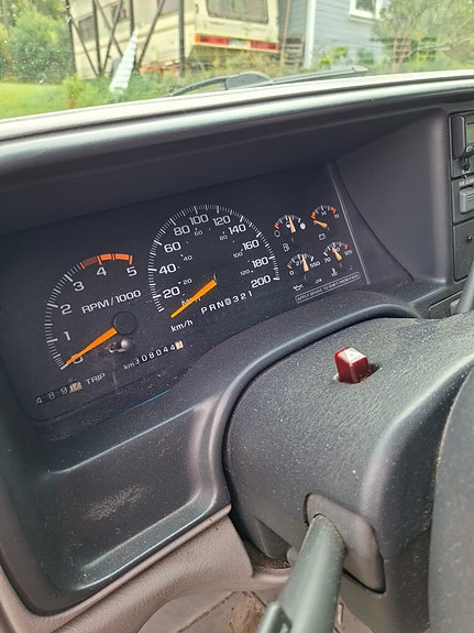 Chevrolet Silverado 2500 3 of 6