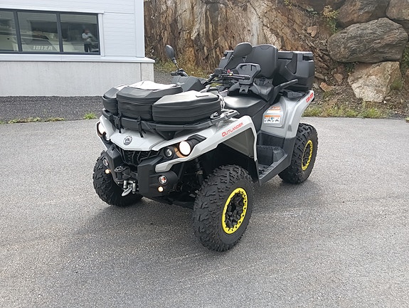 Can-Am Outlander Max 11 of 20