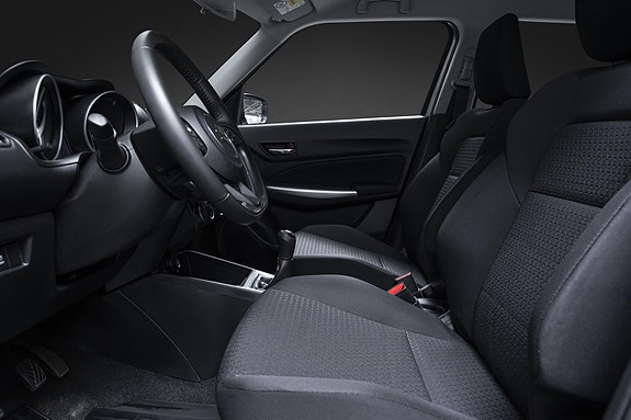 Suzuki Swift 23 of 28