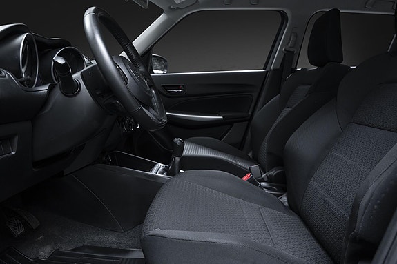 Suzuki Swift 21 of 26