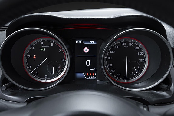 Suzuki Swift 11 of 26